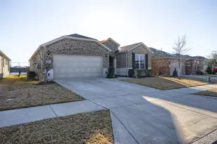 944 Memorial Dr, Aubrey, TX 76227 - Photo 34