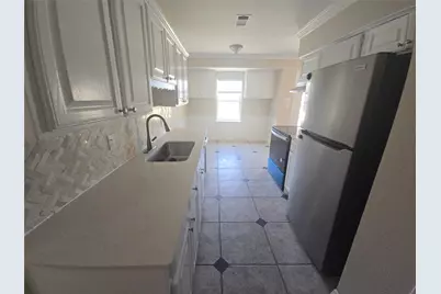 2429 Salmon, Irving, TX 75062 - Photo 12