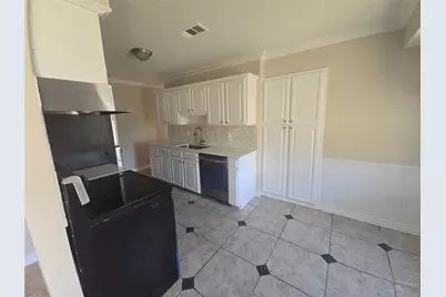 2429 Salmon, Irving, TX 75062 - Photo 14