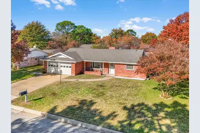 1913 Yucca Trail, Hurst, TX 76054 - Photo 2