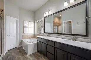 1310 Venezia Ln, Lewisville, TX 75077 - Photo 16