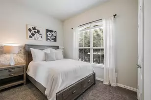 1310 Venezia Ln, Lewisville, TX 75077 - Photo 18