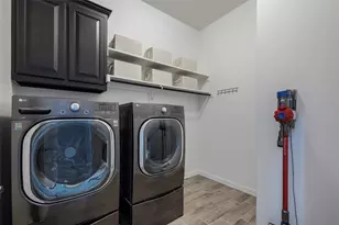 1310 Venezia Ln, Lewisville, TX 75077 - Photo 24