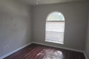 2900 Laramie St, Irving, TX 75062 - Photo 8