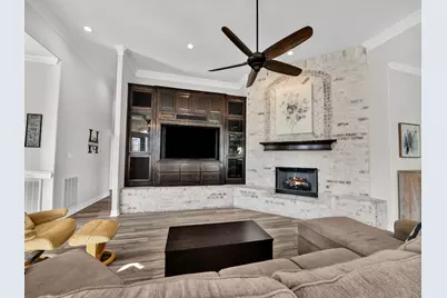 6000 Justine Court, Granbury, TX 76049 - Photo 8