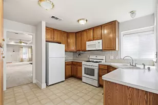 403 S 11th St, Garland, TX 75040 - Photo 10