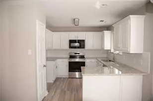 3605 Wessex Ct, Denton, TX 76210 - Photo 2