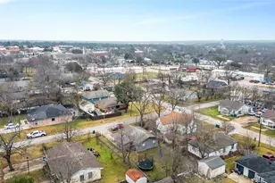 802 S Jackson St, Kaufman, TX 75142 - Photo 2