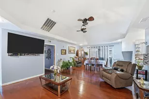 2010 Gross Rd, Dallas, TX 75228 - Photo 10