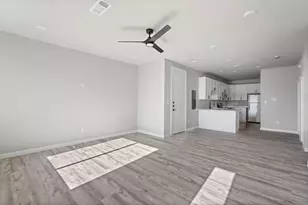 948 S Corinth St, Dallas, TX 75215 - Photo 8