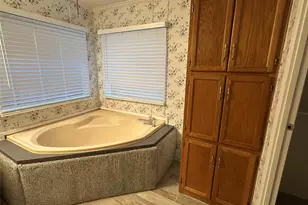 109 Canyon Valley Ct, Weatherford, TX 76085 - Photo 30