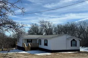 109 Canyon Valley Ct, Weatherford, TX 76085 - Photo 1