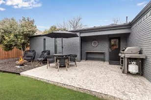 9612 Whitehurst Dr, Dallas, TX 75243 - Photo 32
