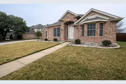 101 Hawthorne Drive, Murphy, TX 75094 - Photo 2