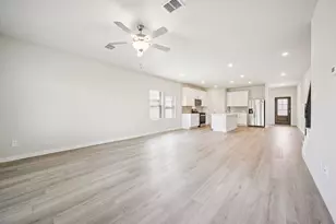 804 London Town Ln, Princeton, TX 75071 - Photo 10
