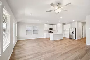 800 London Town Ln, Princeton, TX 75071 - Photo 2