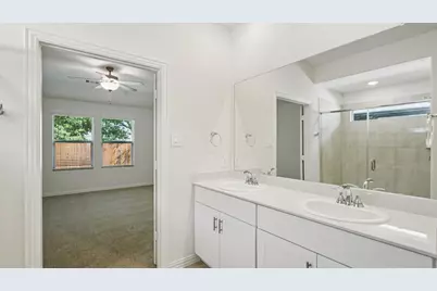 802 London Town Lane, Princeton, TX 75071 - Photo 32