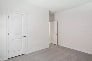 802 London Town Ln, Princeton, TX 75071 - Photo 16