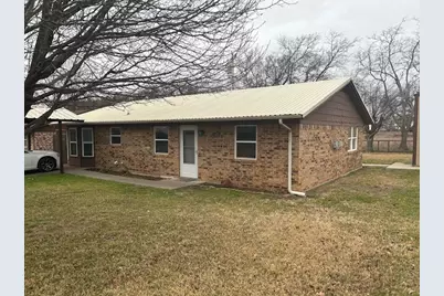 104 Chisholm Street, Saint Jo, TX 76265 - Photo 1