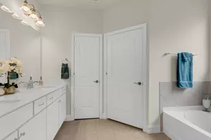 7608 Redwood Forest Ln, Little Elm, TX 76227 - Photo 20