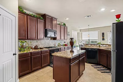 5637 Wills Creek Lane, Fort Worth, TX 76179 - Photo 12