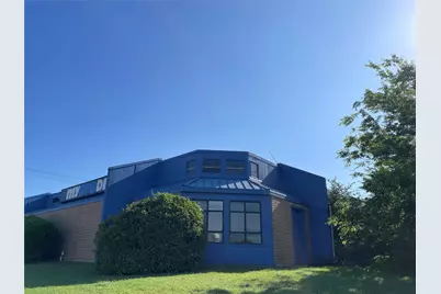 625 W Dickey, Grand Prairie, TX 75051 - Photo 2