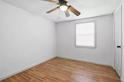 1100 SE 9th Street, Mineral Wells, TX 76067 - Photo 12