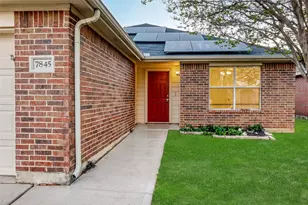 7845 Whitney Ln, Fort Worth, TX 76112 - Photo 2