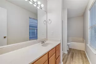 7845 Whitney Ln, Fort Worth, TX 76112 - Photo 20