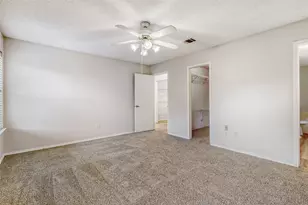 7845 Whitney Ln, Fort Worth, TX 76112 - Photo 18
