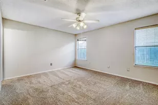 7845 Whitney Ln, Fort Worth, TX 76112 - Photo 16