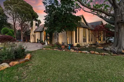 2448 Clearspring Drive N, Irving, TX 75063 - Photo 38