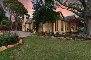 2448 Clearspring Dr N, Irving, TX 75063 - Photo 38