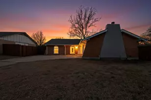 3500 Shorecrest Dr, Plano, TX 75074 - Photo 2