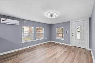 107 Ave B Ave, Whitney, TX 76692 - Photo 4