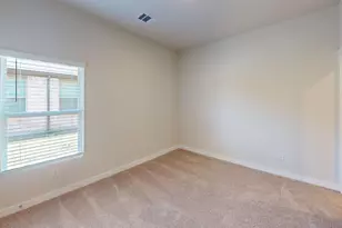 1001 Verde Ct, Crowley, TX 76036 - Photo 14