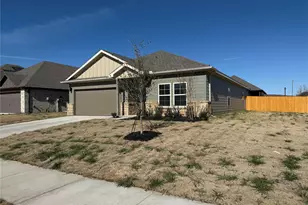 1001 Verde Ct, Crowley, TX 76036 - Photo 2