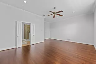 705 E 1st St, Fort Worth, TX 76102 - Photo 20