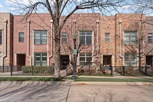 705 E 1st St, Fort Worth, TX 76102 - Photo 2