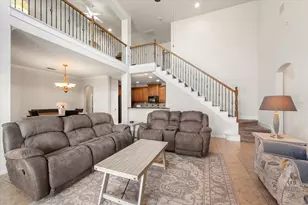 1352 Cog Hill Dr, Fort Worth, TX 76120 - Photo 6