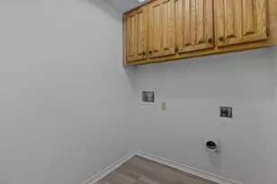 4017 St Christopher Ln, Dallas, TX 75287 - Photo 10