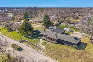 109 Pecan Dr, Rowlett, TX 75087 - Photo 2