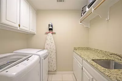 8356 Thornhill Drive, North Richland Hills, TX 76182 - Photo 18