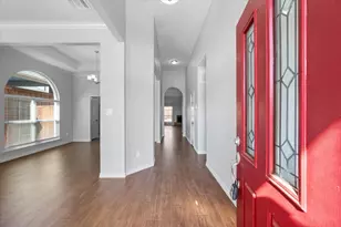 2211 Stennett Dr, Arlington, TX 76006 - Photo 2