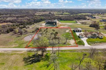 216 Dan Russell Bend, Weatherford, TX 76087 - Photo 1