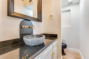 3727 Gilbert Ave, Dallas, TX 75219 - Photo 16