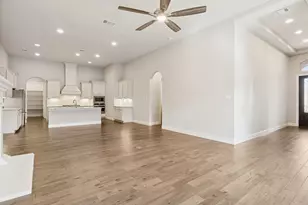 8901 Woodheath Cir, McKinney, TX 75070 - Photo 10