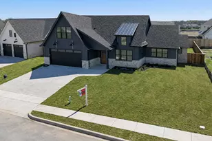 2029 Nichole Blvd, Pottsboro, TX 75076 - Photo 1