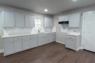 1207 Wayne St, Fort Worth, TX 76117 - Photo 4