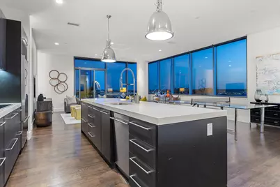 2200 Victory Avenue #1105, Dallas, TX 75219 - Photo 2